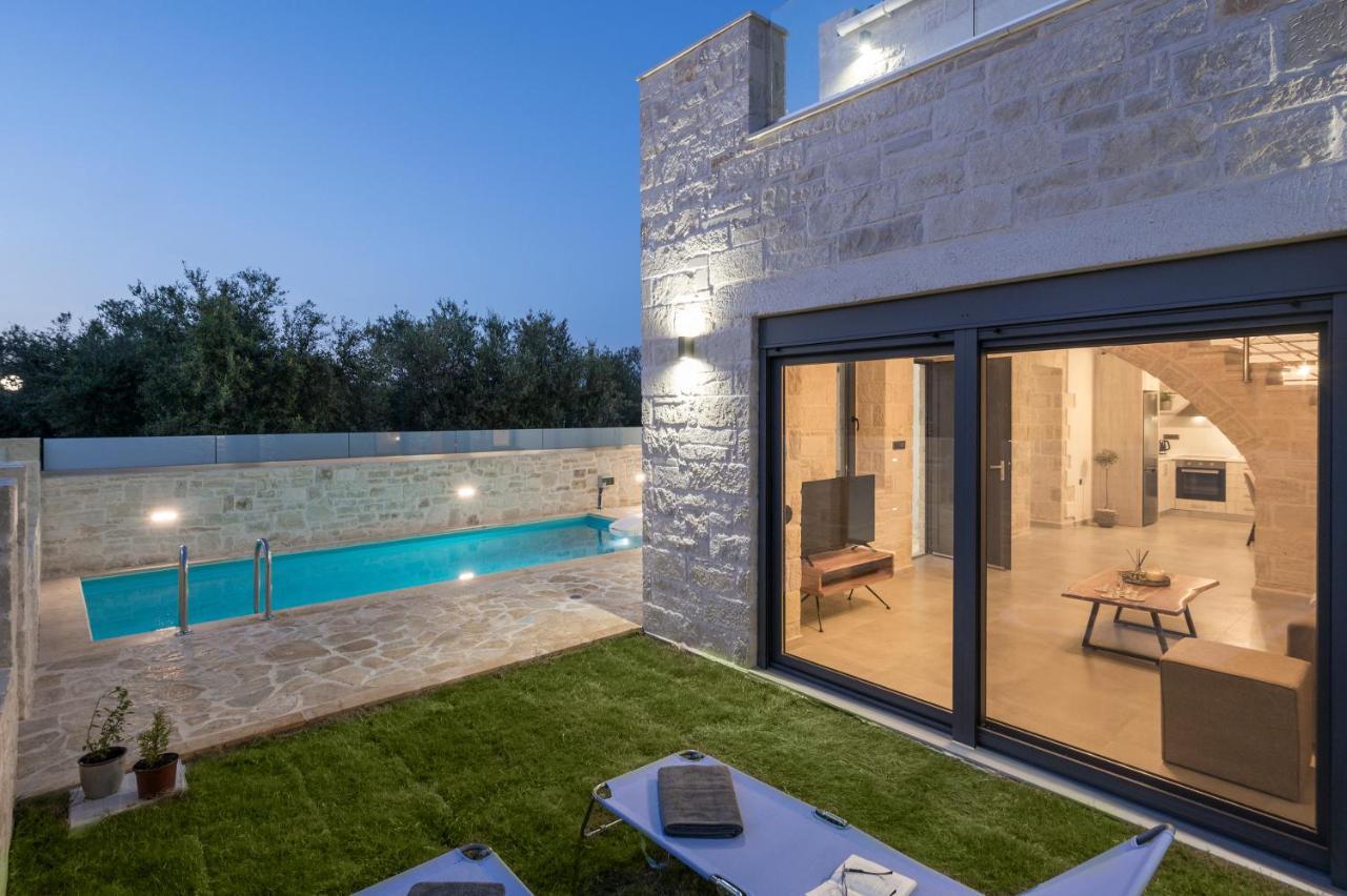 Agia Marina Megalith Villas מראה חיצוני תמונה