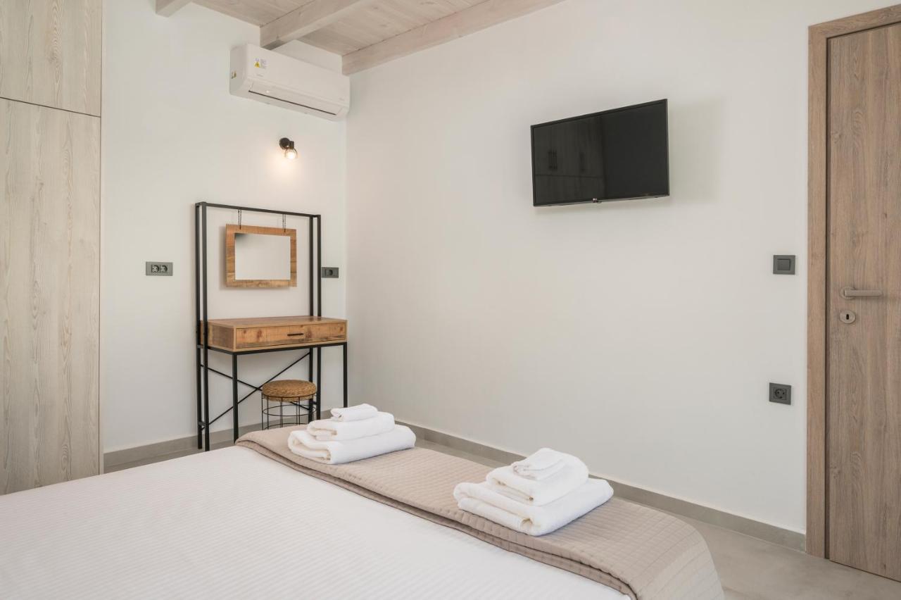 Agia Marina Megalith Villas מראה חיצוני תמונה