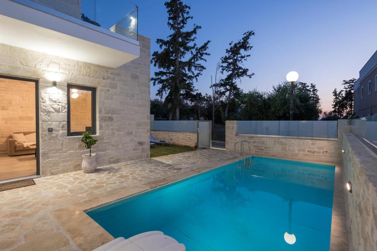 Agia Marina Megalith Villas מראה חיצוני תמונה