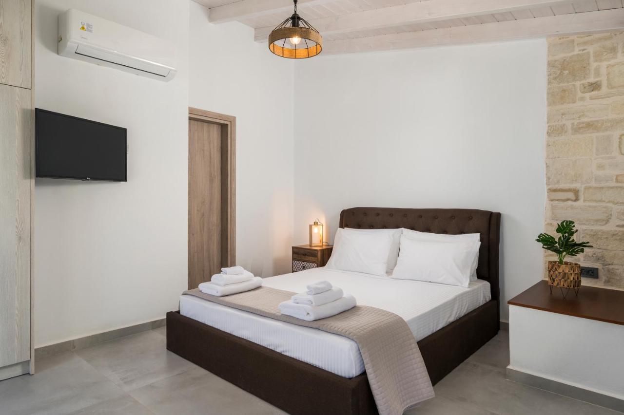 Agia Marina Megalith Villas מראה חיצוני תמונה