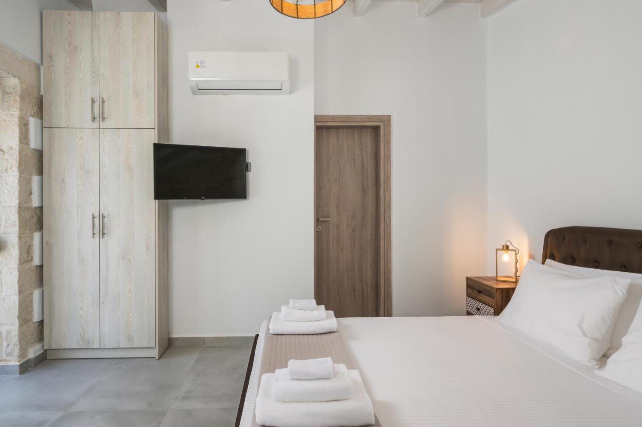 Agia Marina Megalith Villas מראה חיצוני תמונה